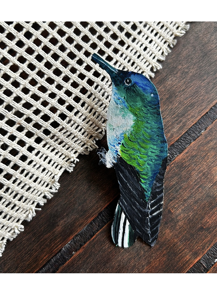 Prendedor de Fauna ilustrada “Picaflor de Juan Fernandez, hembra” 1