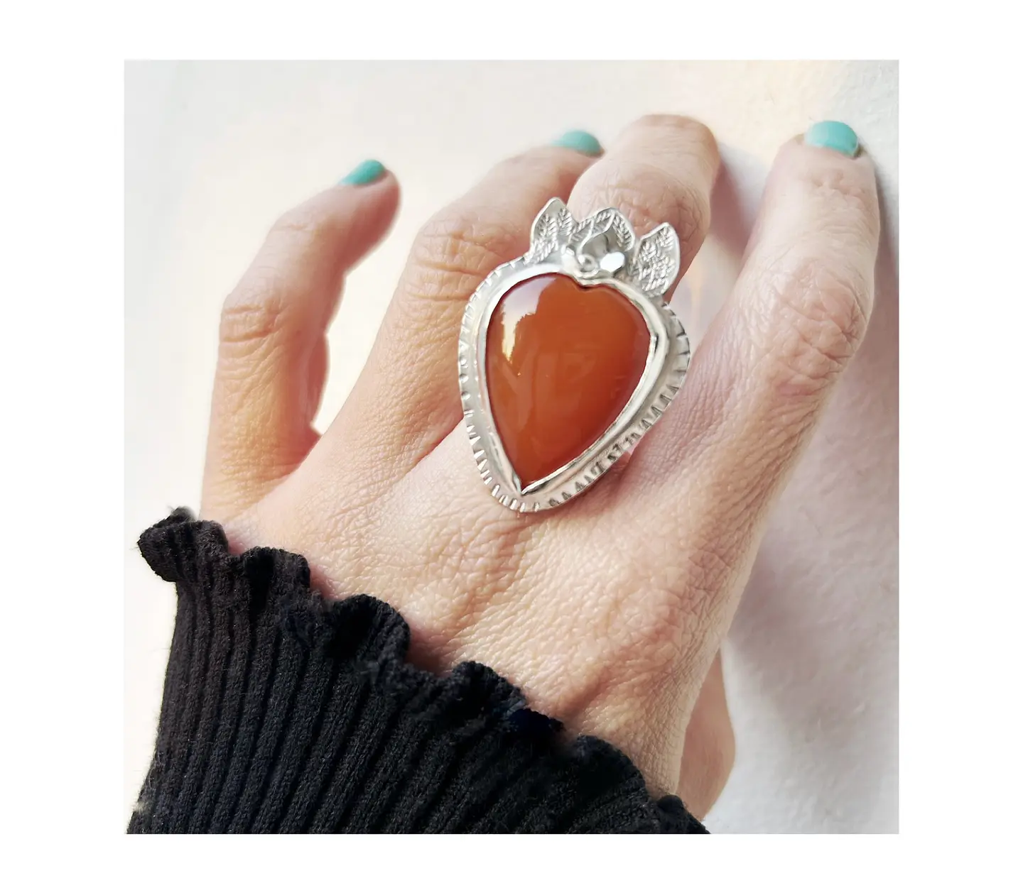 Anillo de plata con corazón de cornalina Milagrito 1