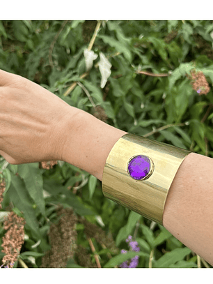 Brazalete de bronce con cristal