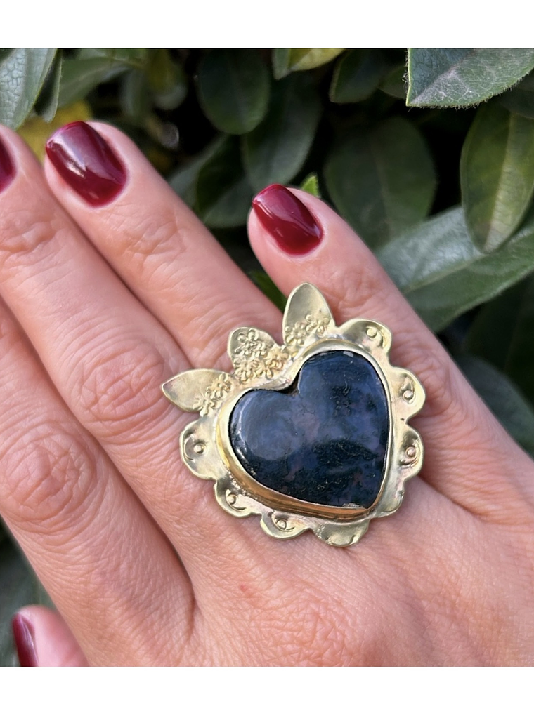 Anillo corazón tipo milagrito de ágata musgo 1