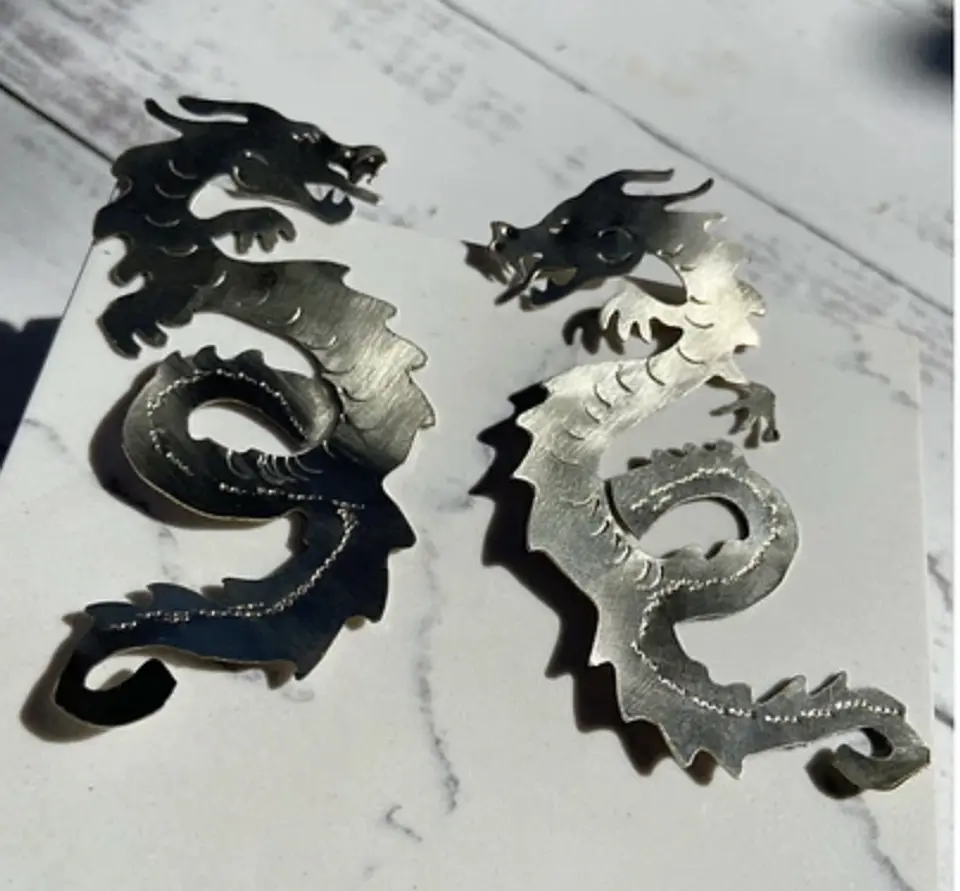Aros o Pendientes  de Dragón    6