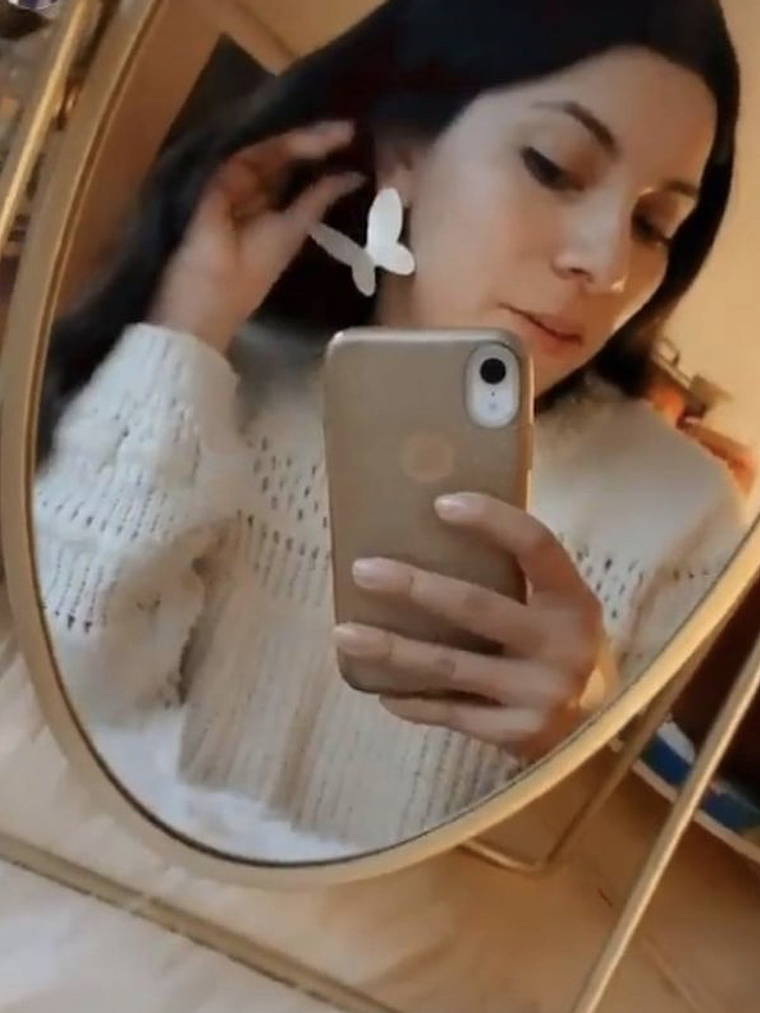 Aros o Pendientes con diseño de mariposa  “Papillon