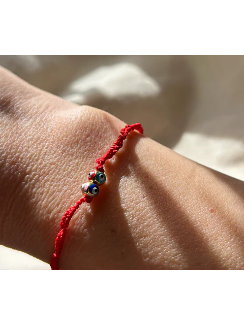 Pulsera hilito rojo  con piezas turca de ojo turco protector