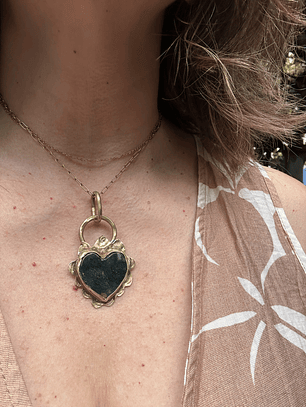 colgante agata musgo en corazón 