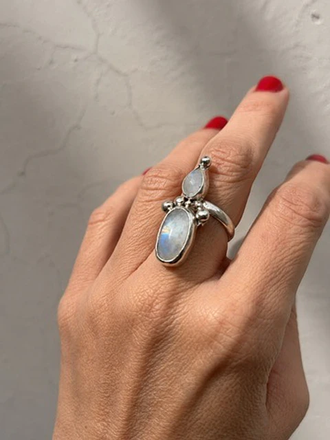 Anillo de Piedra Luna doble en Plata 950 – Hecho a mano