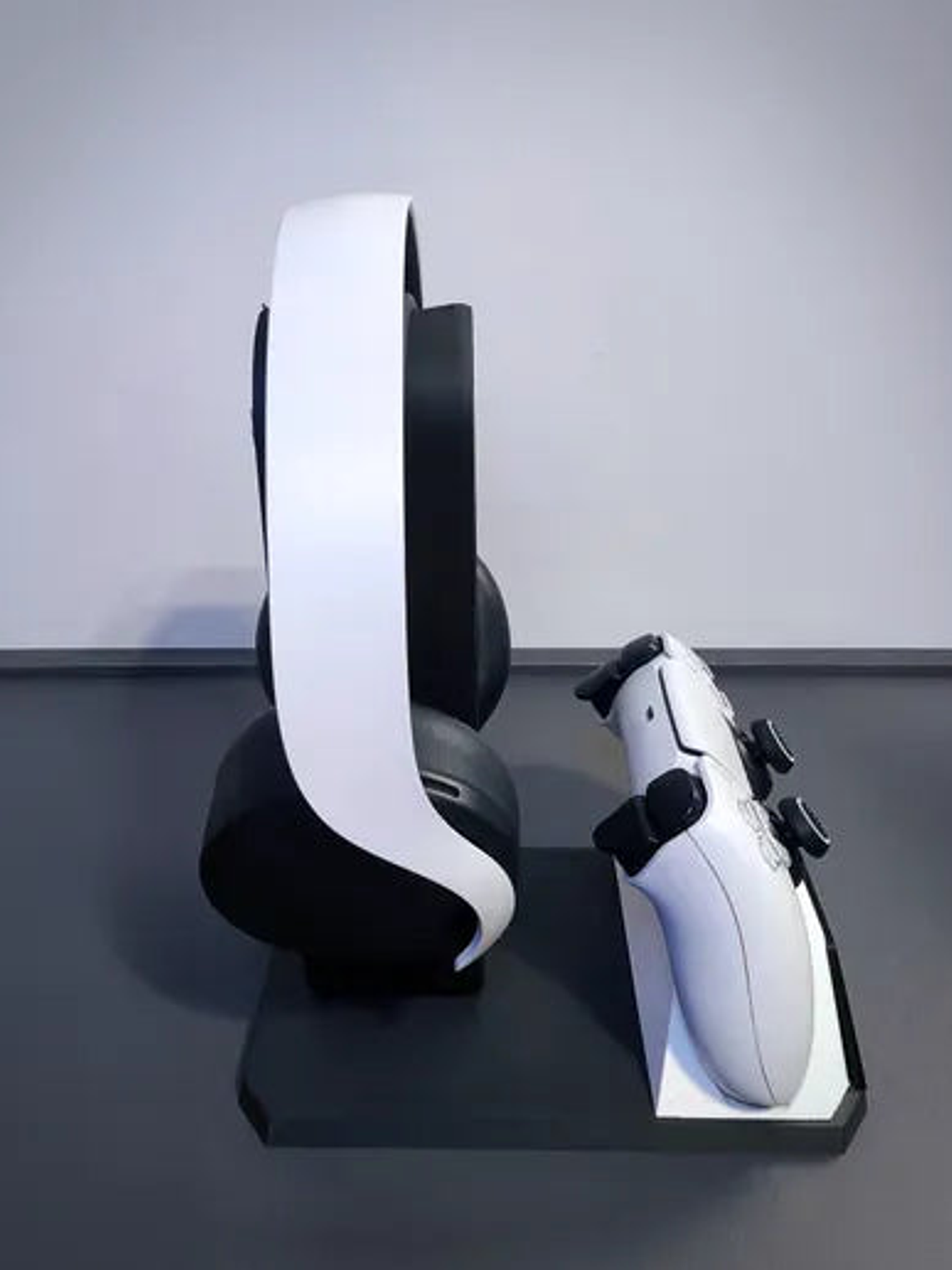 Soporte PS5 para Auriculares y Control – Resident Evil Umbrella Corp 3D 3