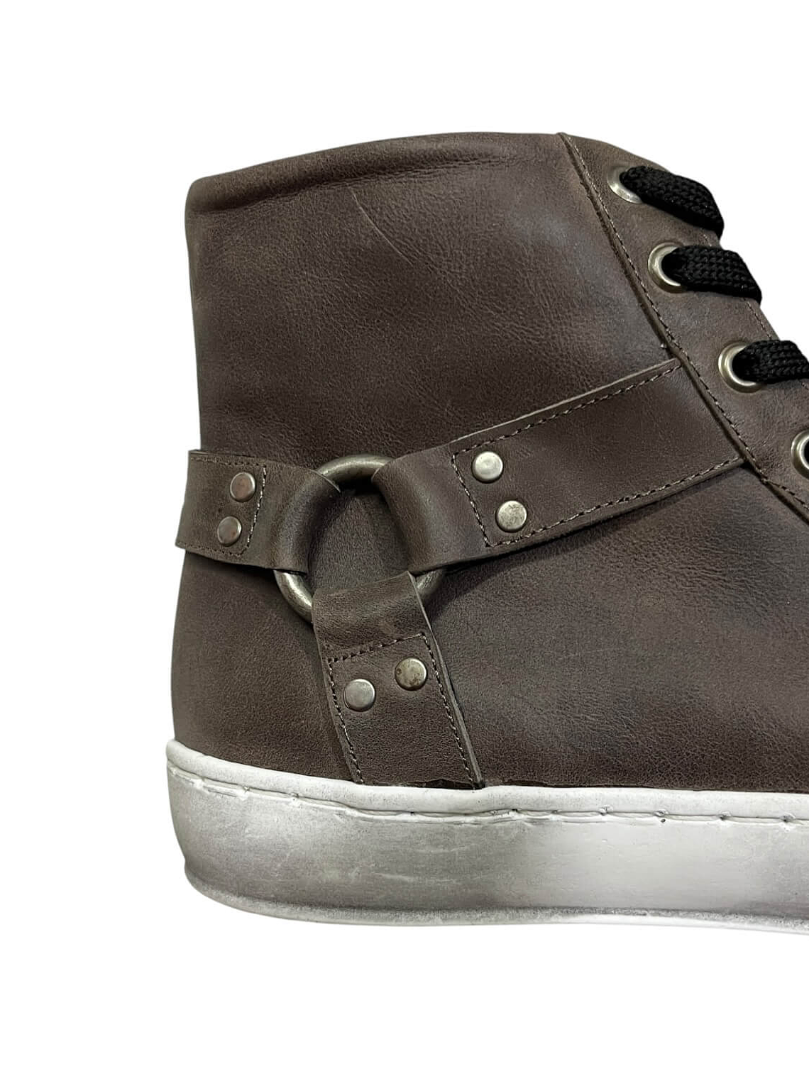 ZAPATILLA DE CUERO SUYM 10