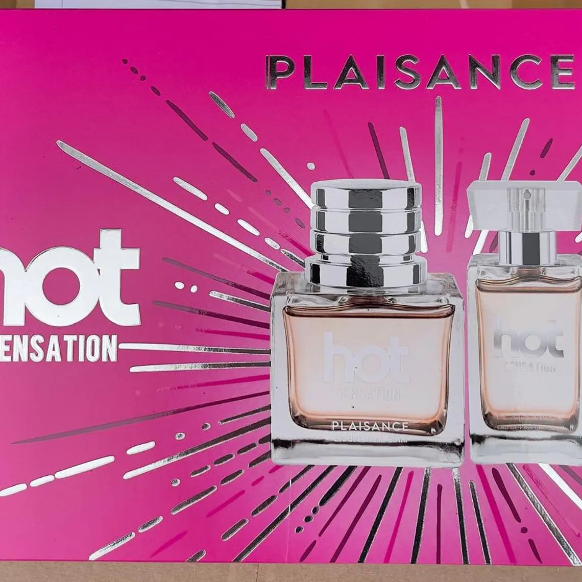  Set Perfume Hot Sensation EDP Mujer 80 ml + miniatura 30 ml 4