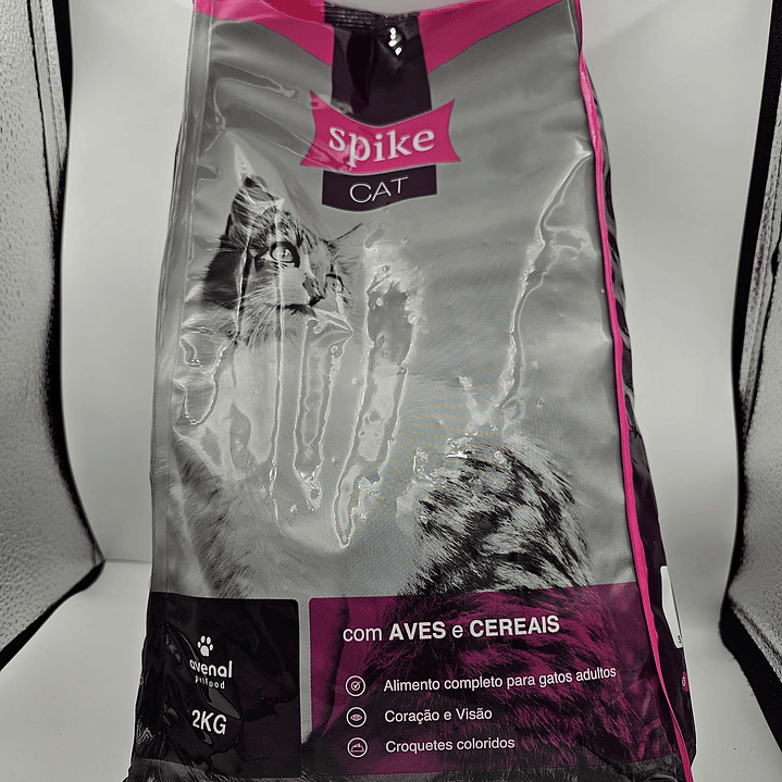 Ração de gato Spike frango e cereais 2 Kg 1