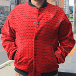chaqueta cuadrado roja