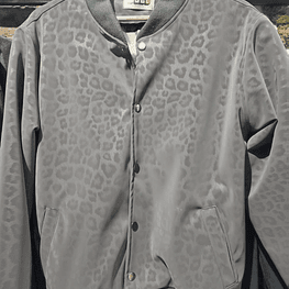 chaqueta regular leopardo gris 