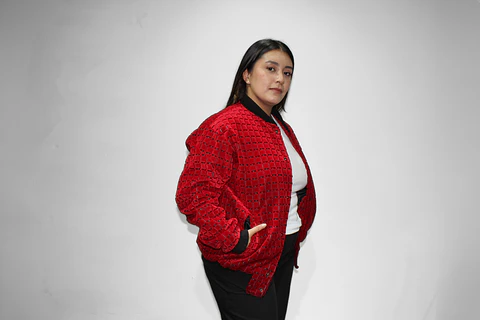 chaqueta cuadrado roja