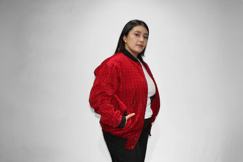 chaqueta cuadrado roja 1