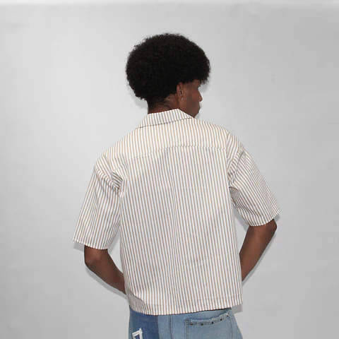 camisa capuchino