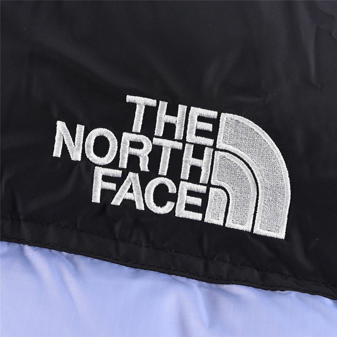 The North Face 1996 Retro Nuptse Jacket  4