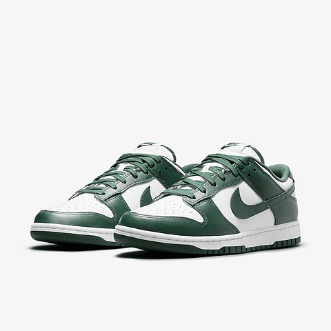 Nike Dunk Low “Varsity Green”