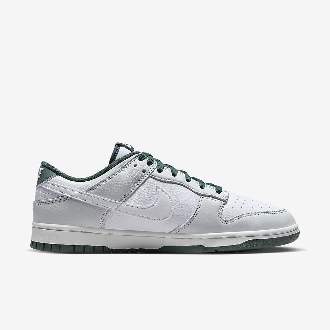 Nike Dunk Low Retro SE Photon Dust Vintage Green 3
