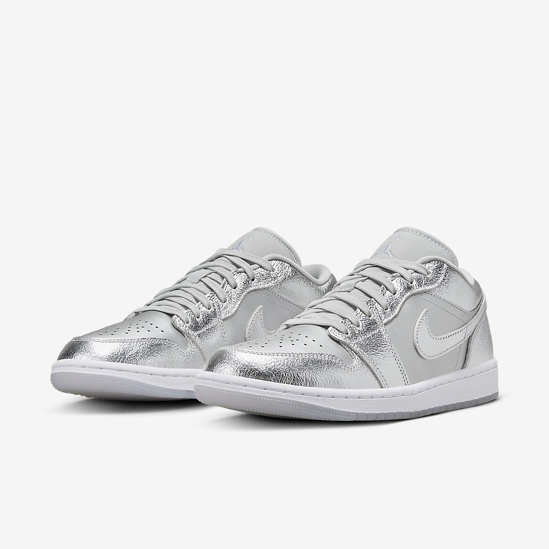 Jordan 1 Low SE Metallic Silver (Women's) 4