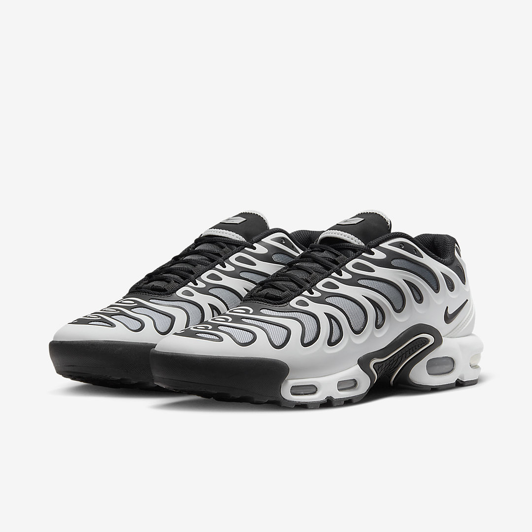 Nike Air Max Plus Drift Metallic Silver 4