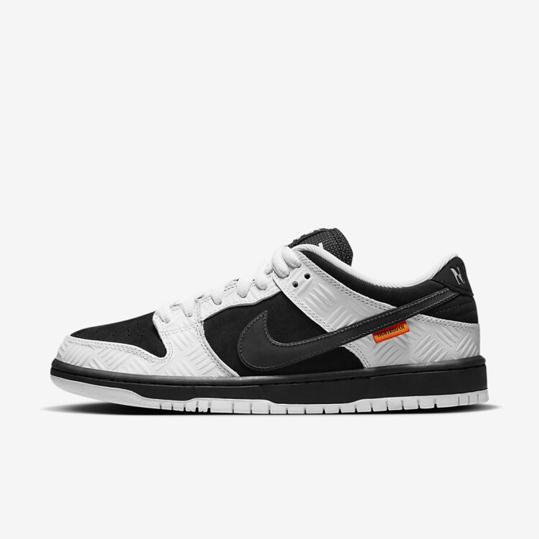 Nike SB Dunk Low TIGHTBOOTH 1