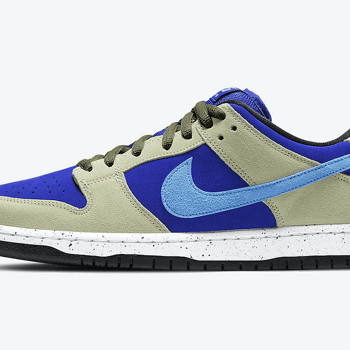 Nike SB Dunk Low ACG Celadon 1