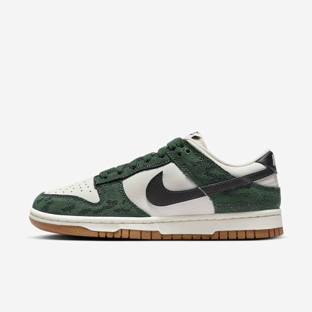 Nike Dunk Low Green Snake (Women) 1