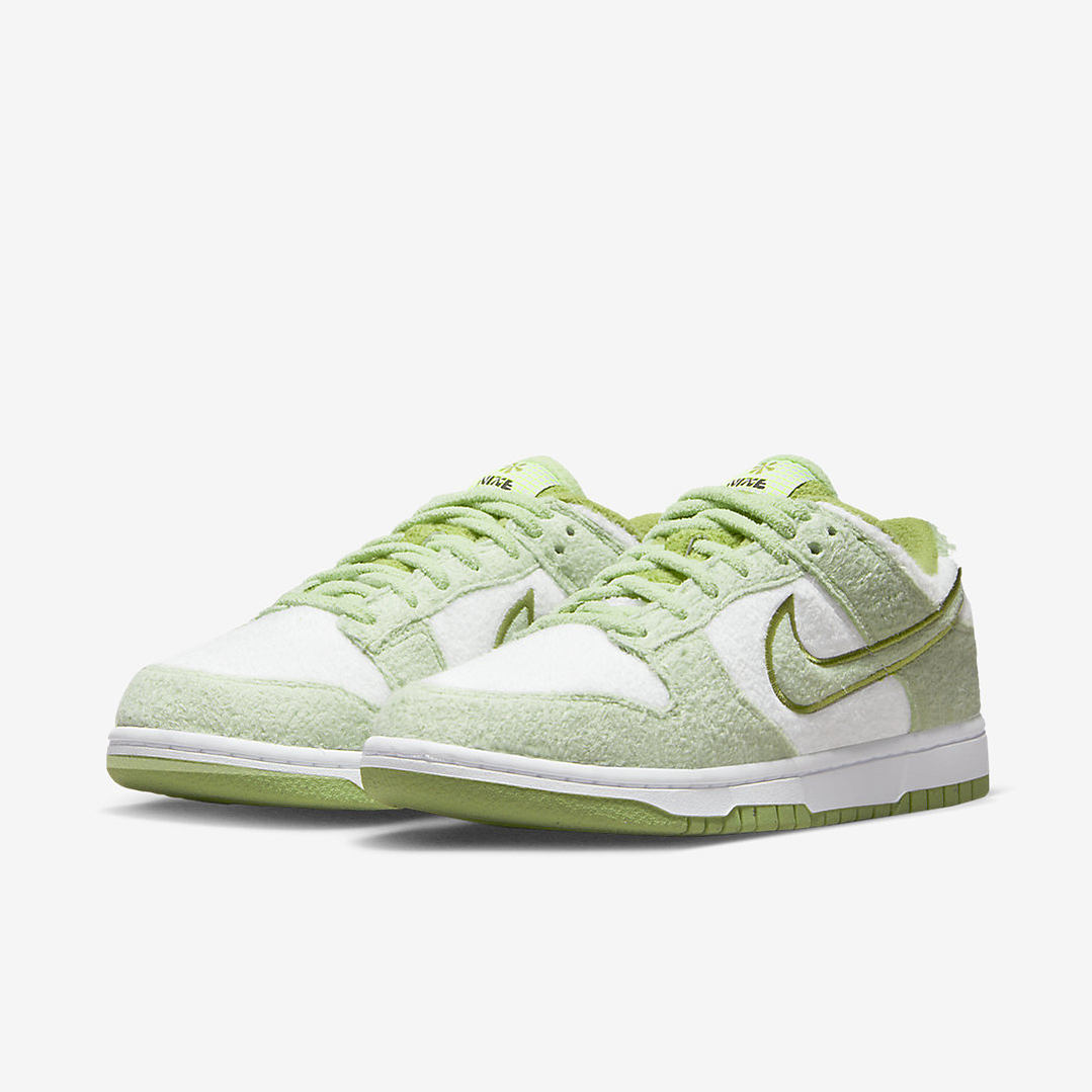 Nike Dunk Low SE Fleece Pack Honeydew (Women's) 5