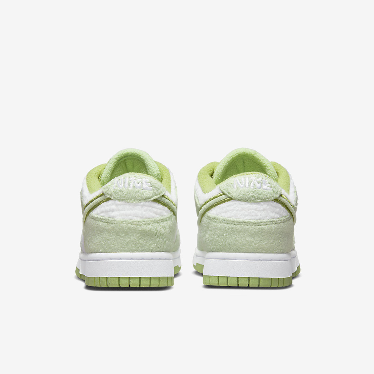 Nike Dunk Low SE Fleece Pack Honeydew (Women's) 6