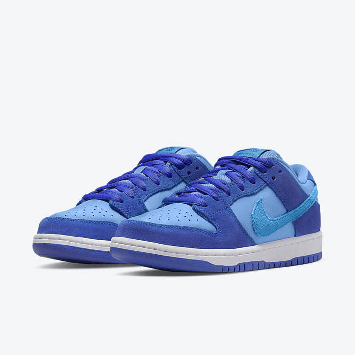 Nike SB Dunk Low Blue Raspberry 5