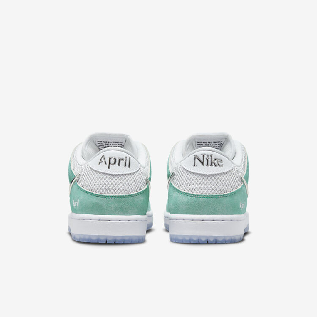 Nike SB Dunk Low April Skateboards 5