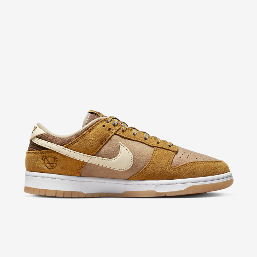 Nike Dunk Low SE Teddy Bear Praline 3