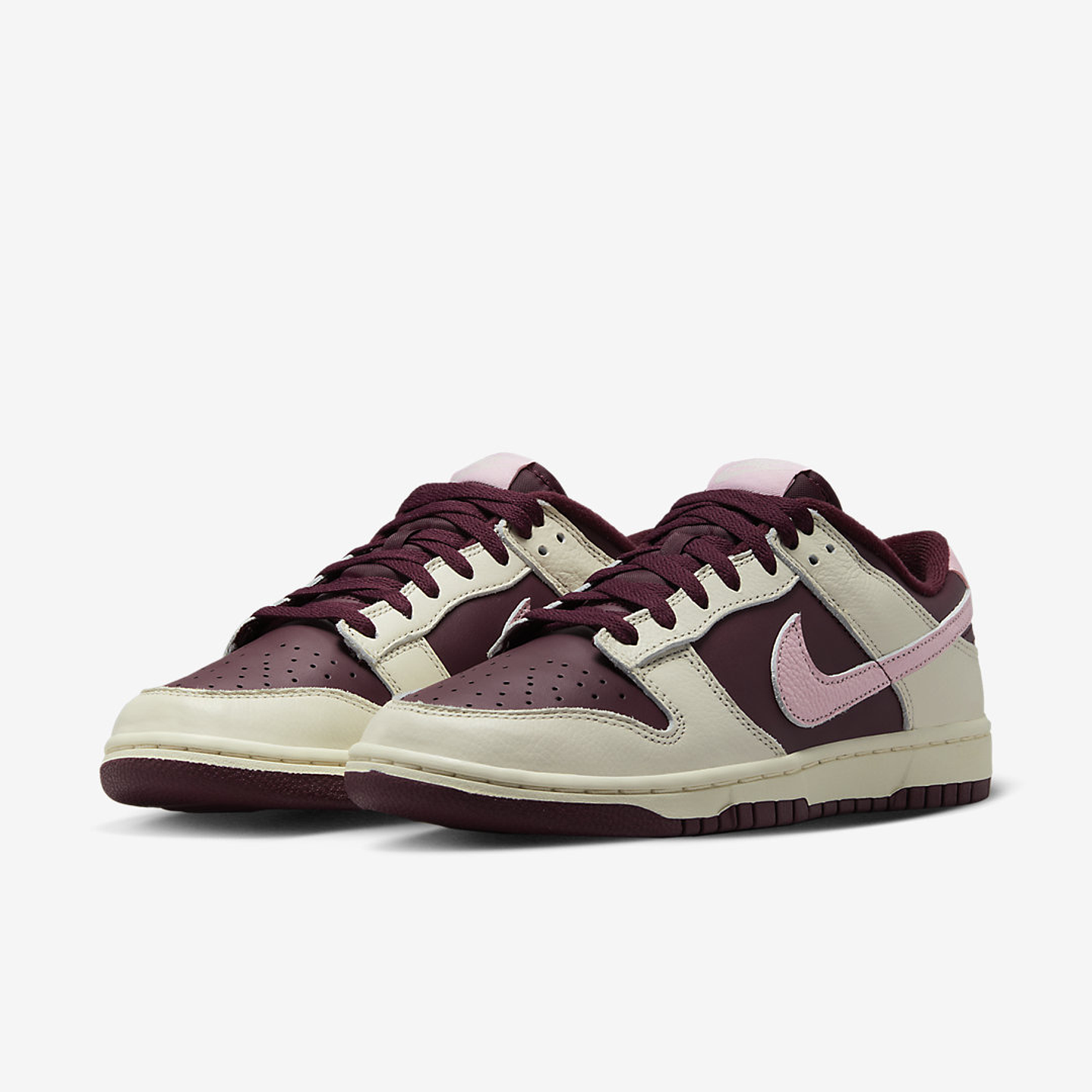 Nike Dunk Low Retro PRM Valentine's Day (2023) 5