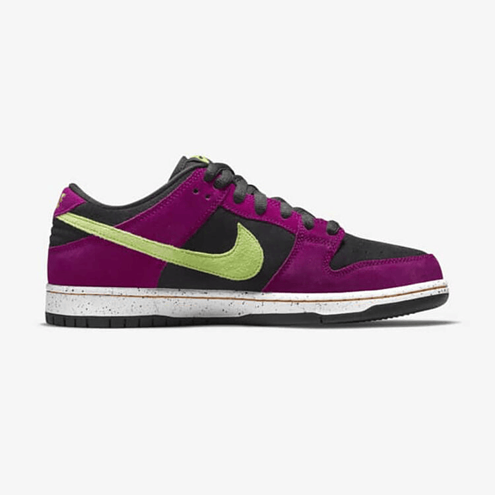 Nike SB Dunk Low Pro ACG Terra Red Plum 3