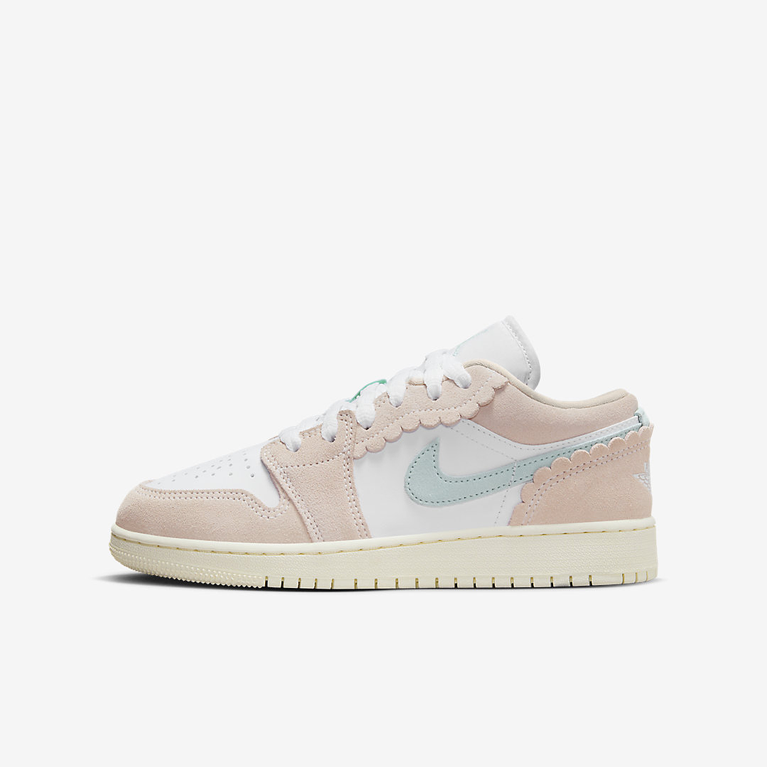 Jordan 1 Low SE Scalloped Edge Guava Ice (GS) 1