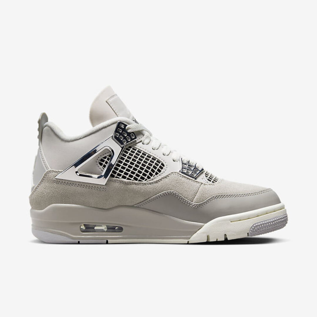 Jordan 4 Retro Frozen Moments (Women) 3