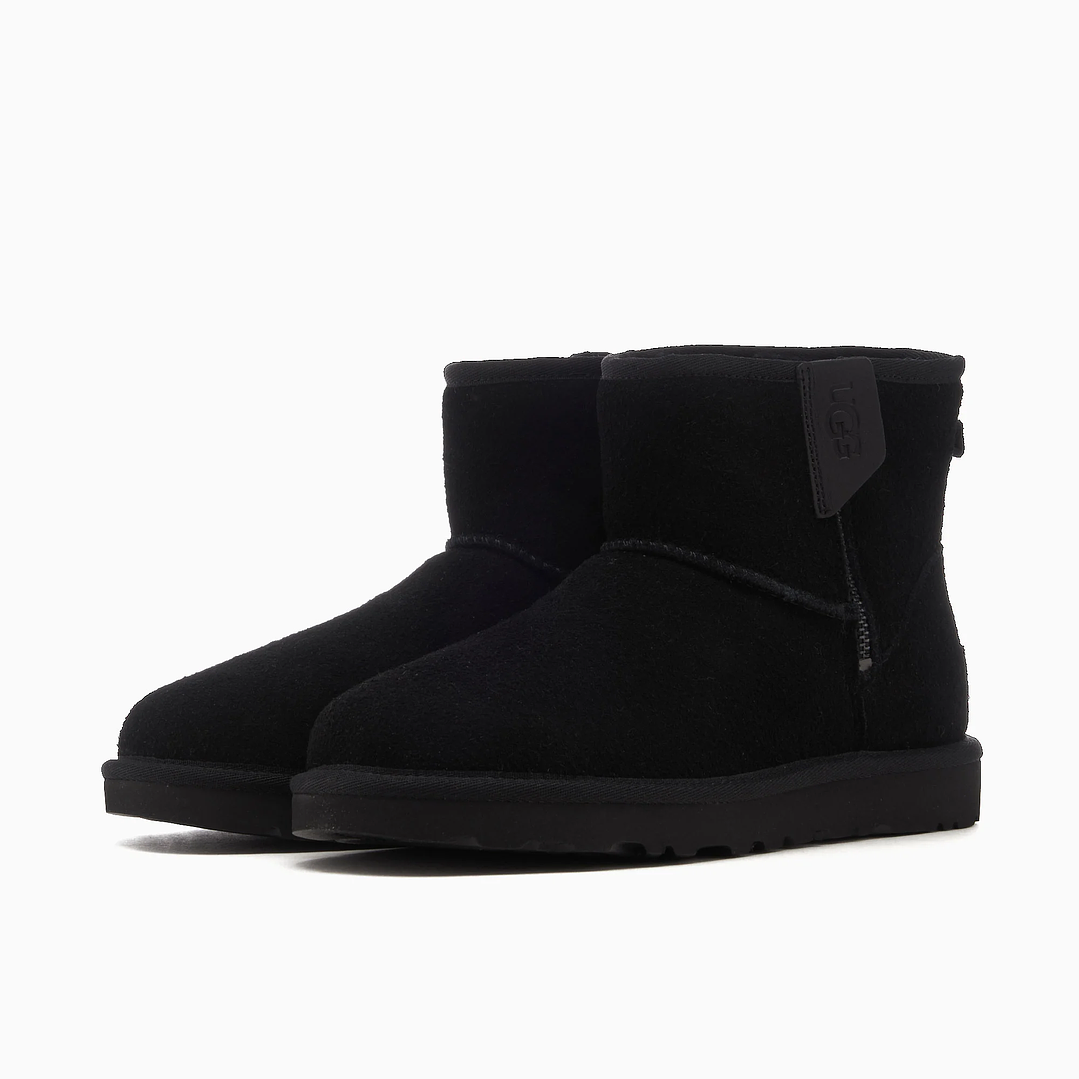UGG® Women's Classic Mini Bailey Zip 2