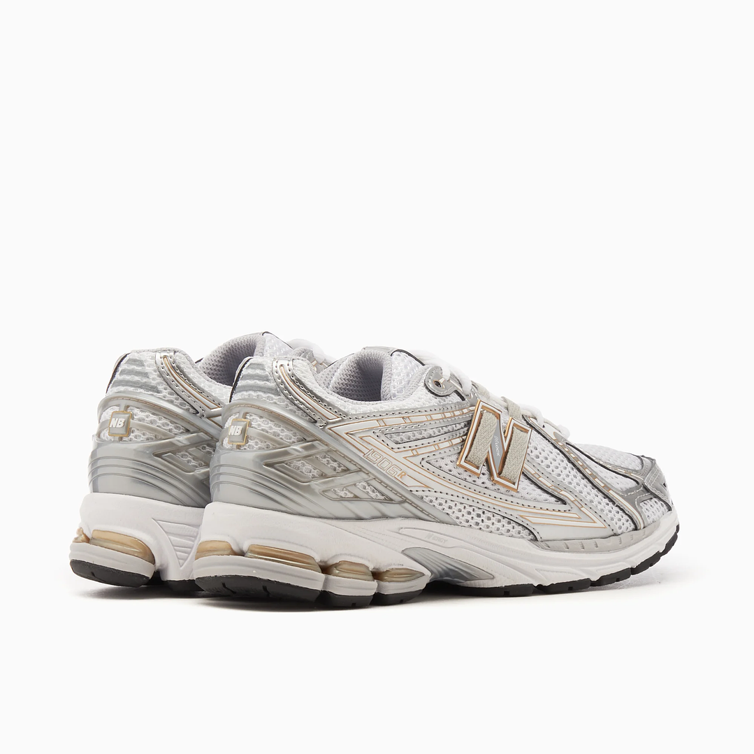 New Balance 1906R White Rain Cloud Silver Metallic 6