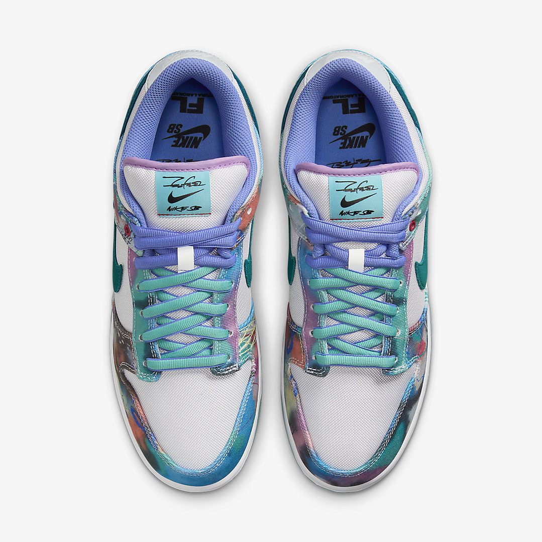 Nike SB Dunk Low Futura Laboratories Bleached Aqua 4