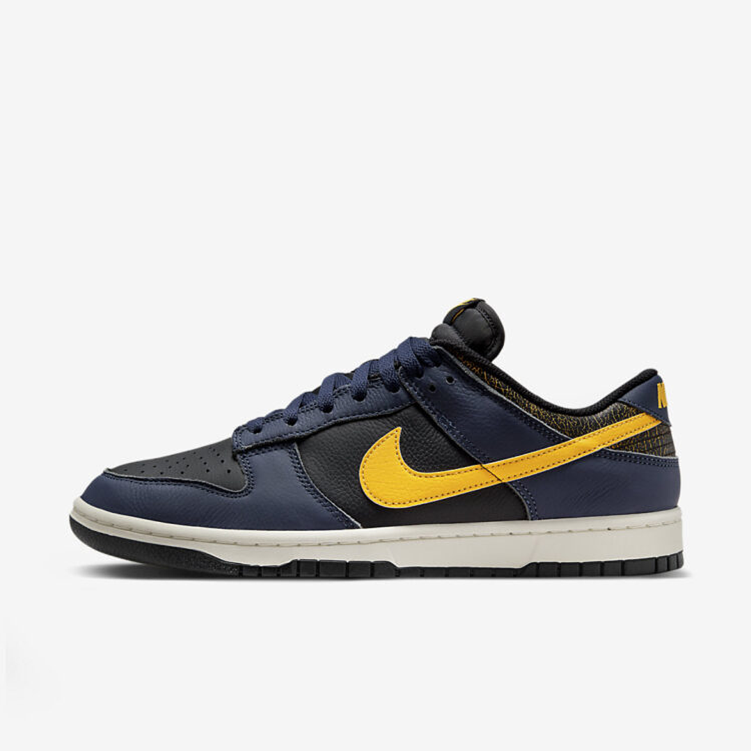 Nike Dunk Low Vintage Michigan 1