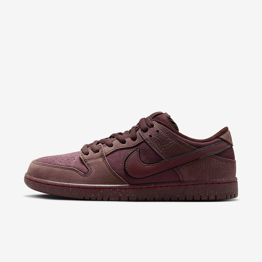 Nike SB Dunk Low City of Love Burgundy Crush 1