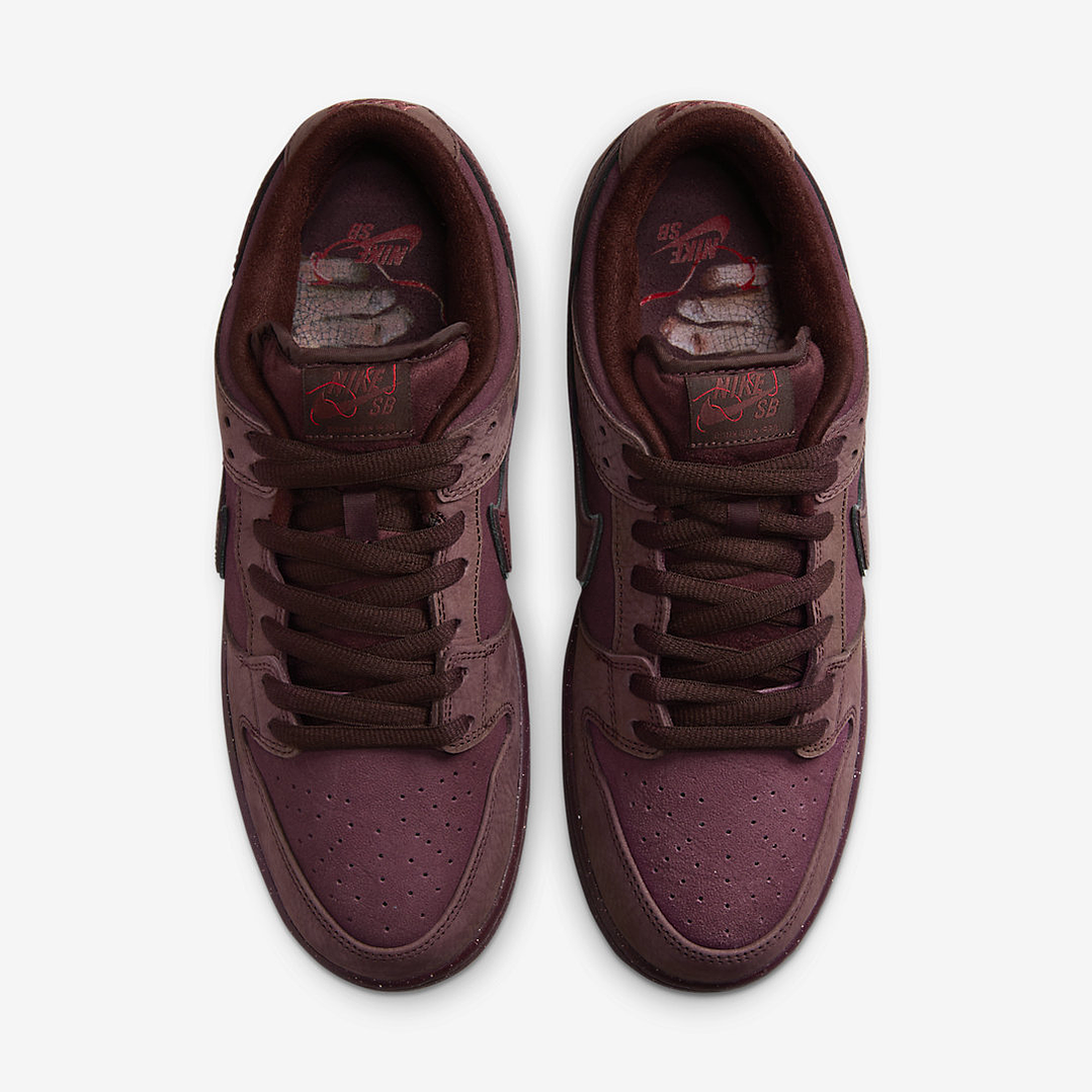 Nike SB Dunk Low City of Love Burgundy Crush 4