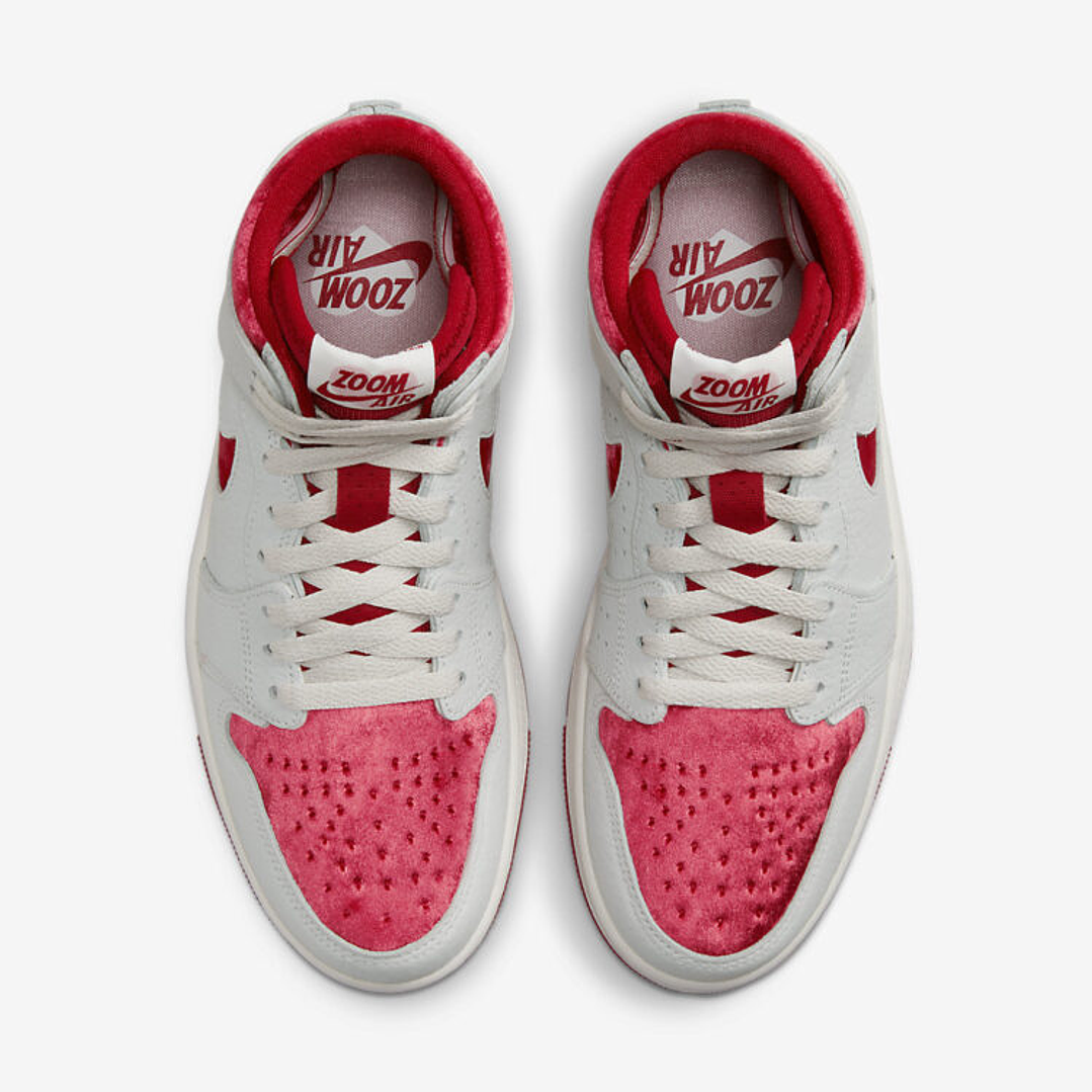 Jordan 1 High Zoom Air CMFT 2 Valentine's Day (2023) (Women's) 4