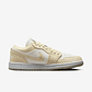 Jordan 1 Low SE Team Gold (Women's) - thumbnail 3