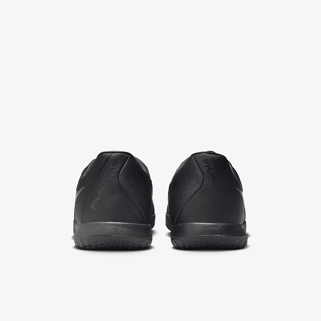 Nike Phantom GX 2 Academy IC 6