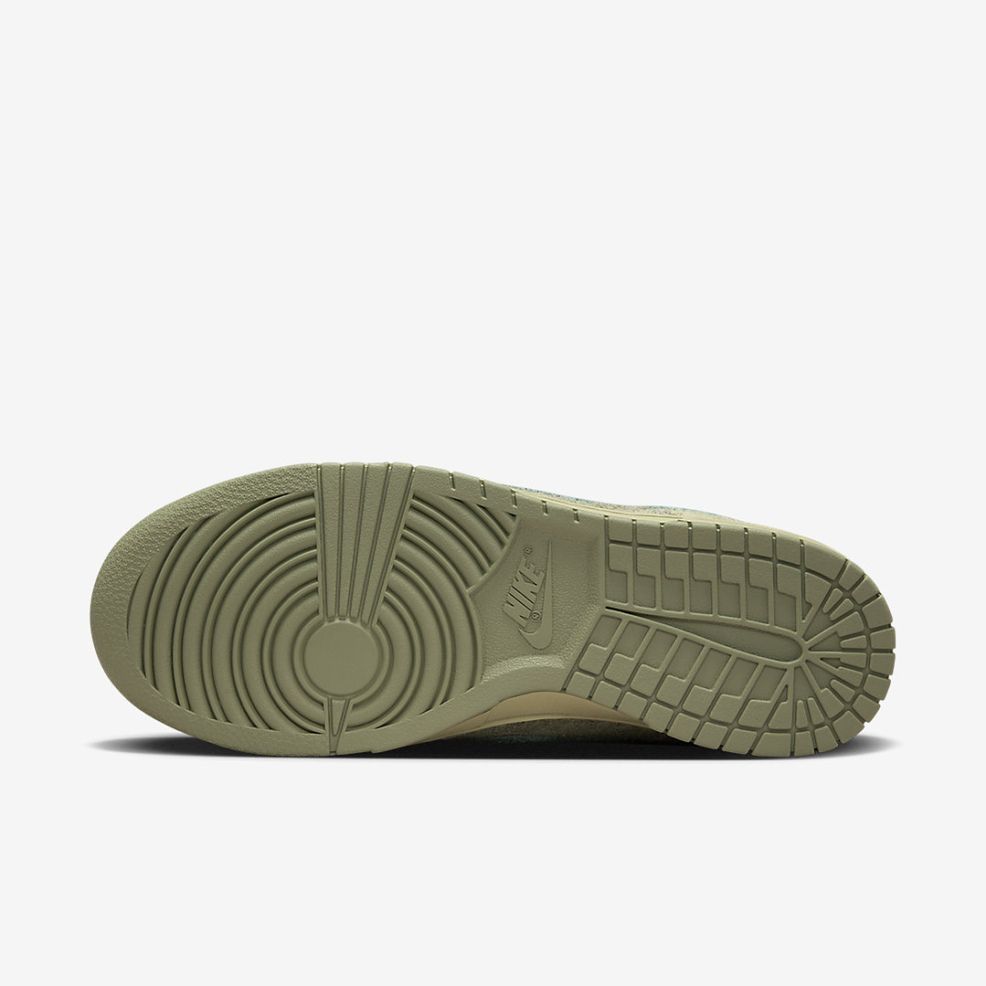 Nike Dunk Low Olive Aura (Women's) 6