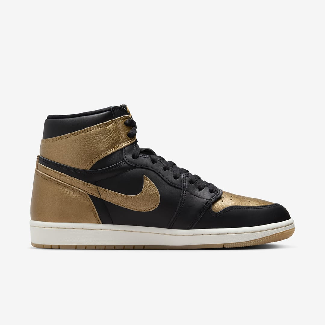 Jordan 1 Retro High OG Black Metallic Gold 3
