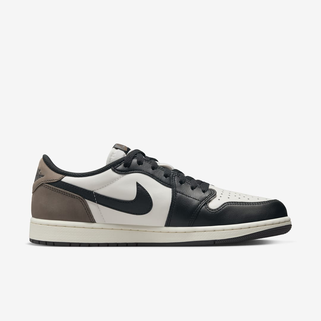 Jordan 1 Retro Low OG Mocha 3