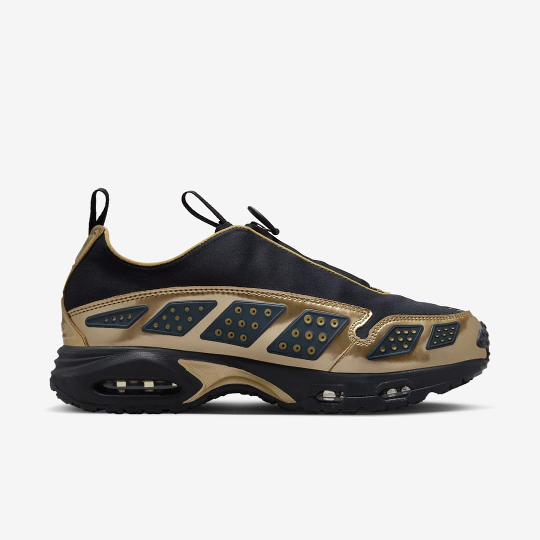 Nike Air Max Sunder Black Dark Smoke Grey Metallic Gold (Women's) 3