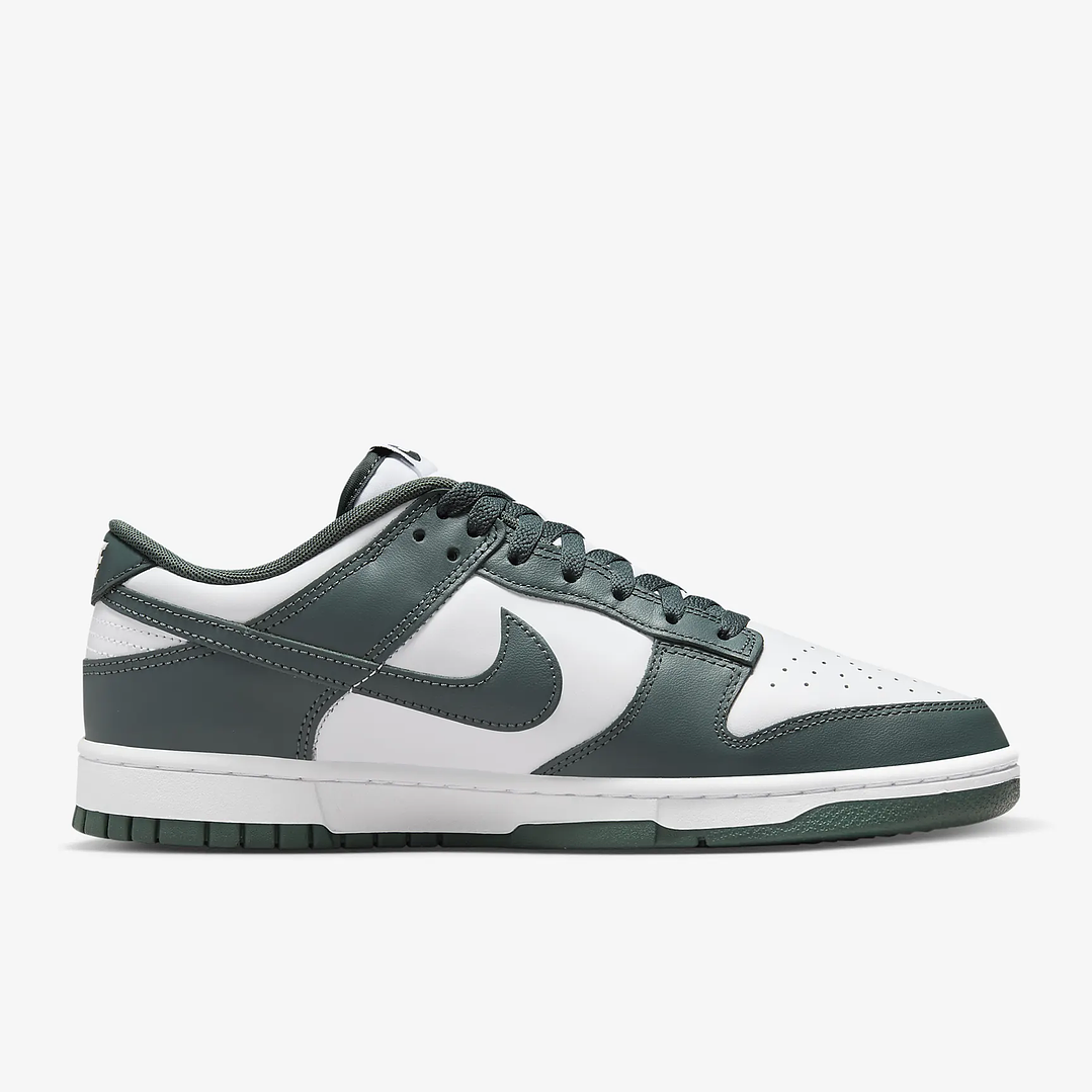 Nike Dunk Low Vintage Green 3