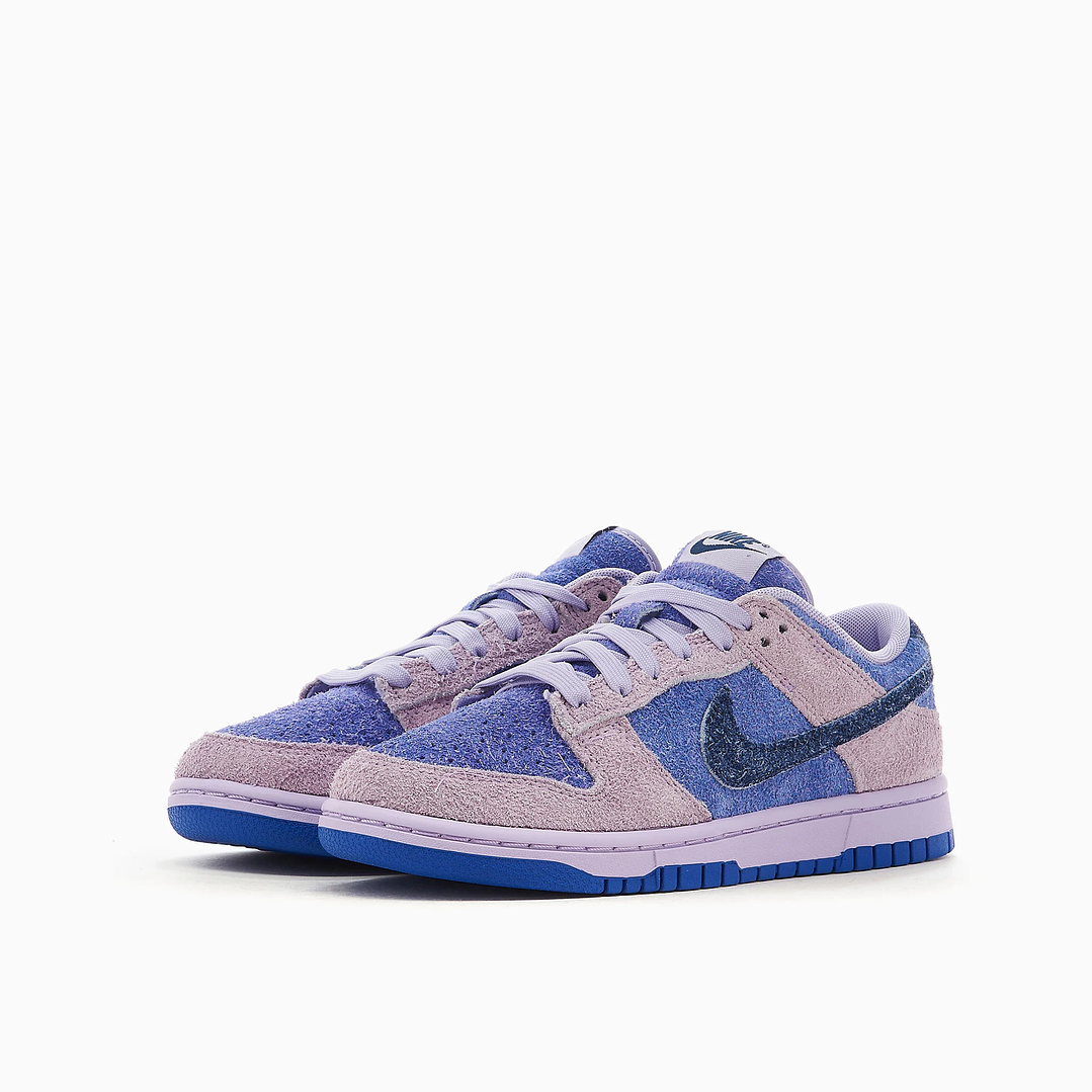 Nike Dunk Low SE Hydrangeas (Women's) 2